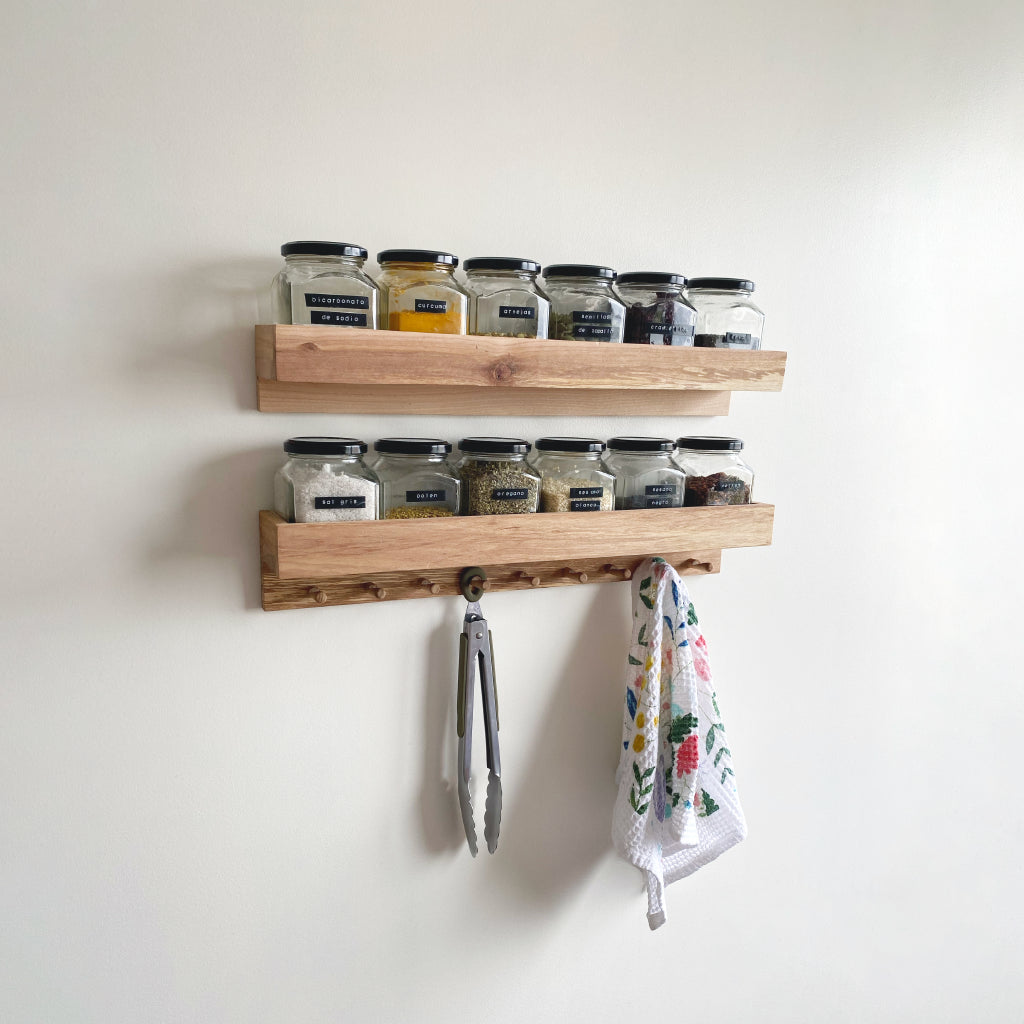 Repisas de pared de madera nativa